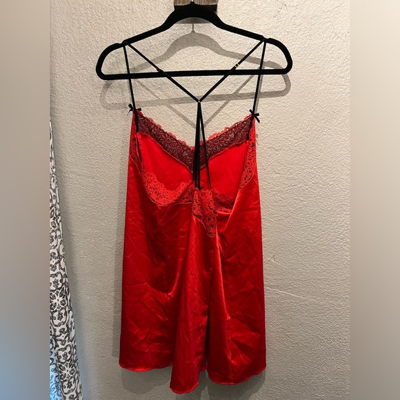 Cacique Red Chemise - Picture 3 of 6